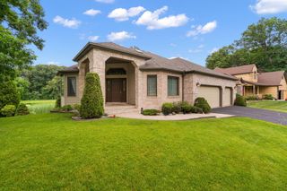 359 Tremont Lane, Valparaiso, IN 46385