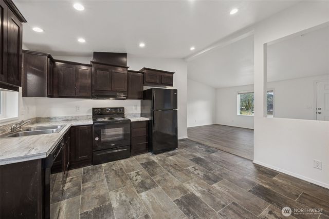 305 S Main Street, Bucoda, WA 98530