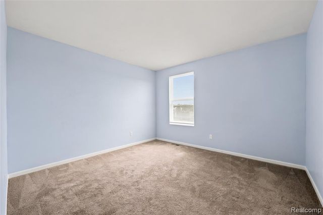 56626 Leeds Lane, Macomb, MI 48042