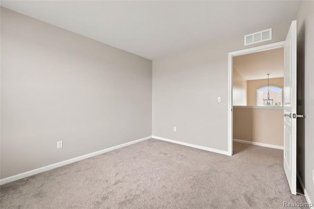 56626 Leeds Lane, Macomb, MI 48042