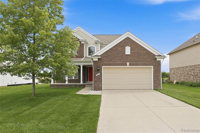 56626 Leeds Lane, Macomb, MI 48042
