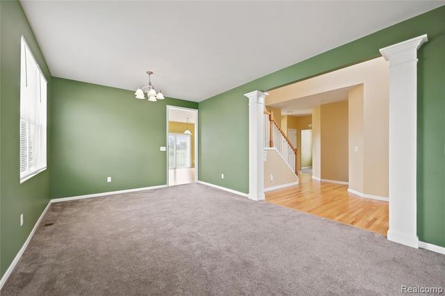 56626 Leeds Lane, Macomb, MI 48042
