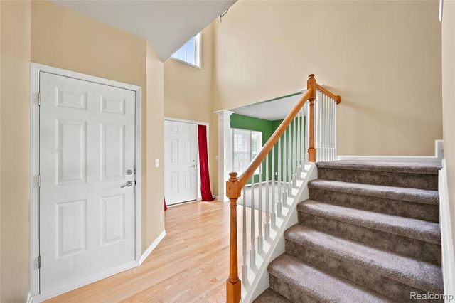 56626 Leeds Lane, Macomb, MI 48042