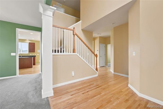 56626 Leeds Lane, Macomb, MI 48042