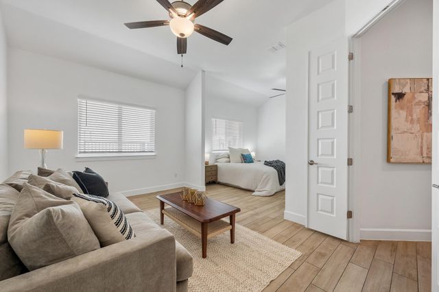 606 Bonfisk BND, Austin, TX 78738