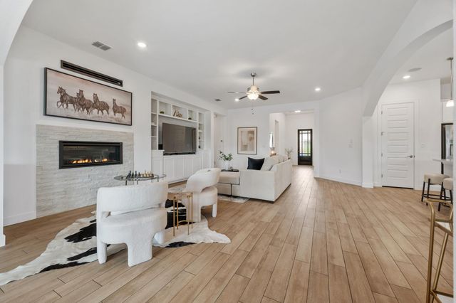 606 Bonfisk BND, Austin, TX 78738