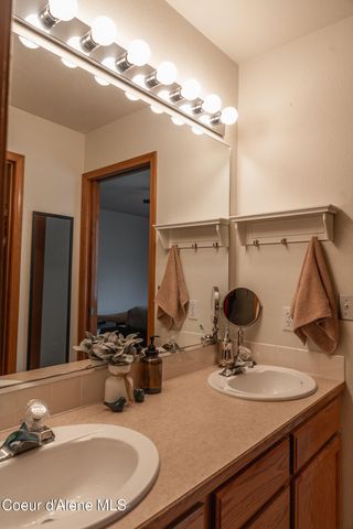 2770 N Slice DR, Post Falls, ID 83854