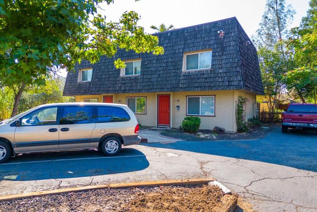 2429 Court Street, Redding, CA 96001