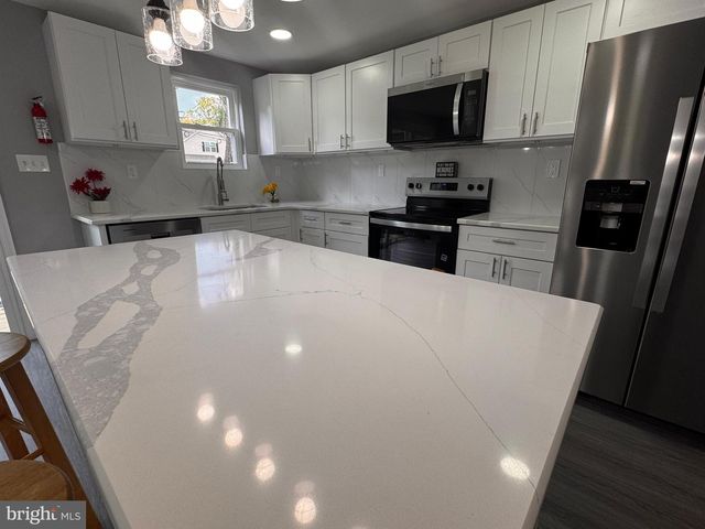 614 WASHINGTON AVE, Media, PA 19063