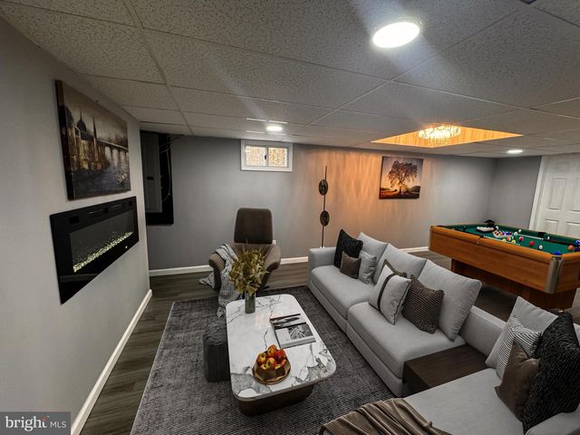 614 WASHINGTON AVE, Media, PA 19063