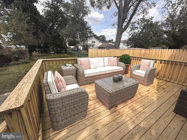 614 WASHINGTON AVE, Media, PA 19063