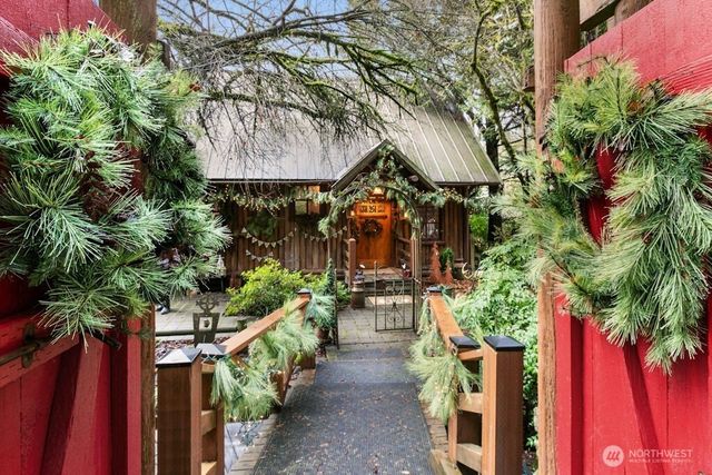 25629 NE Redmond Fall City Road, Redmond, WA 98053