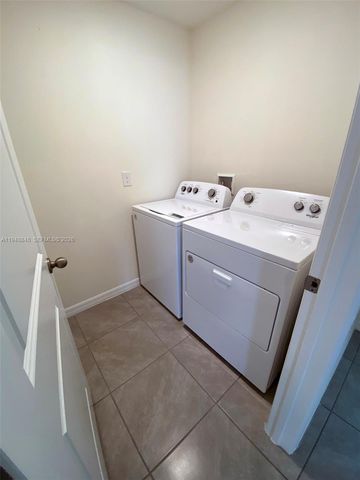 8864 SW 49th Circle, Ocala, FL 34476
