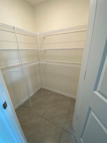 8864 SW 49th Circle, Ocala, FL 34476
