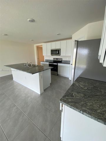 8864 SW 49th Circle, Ocala, FL 34476