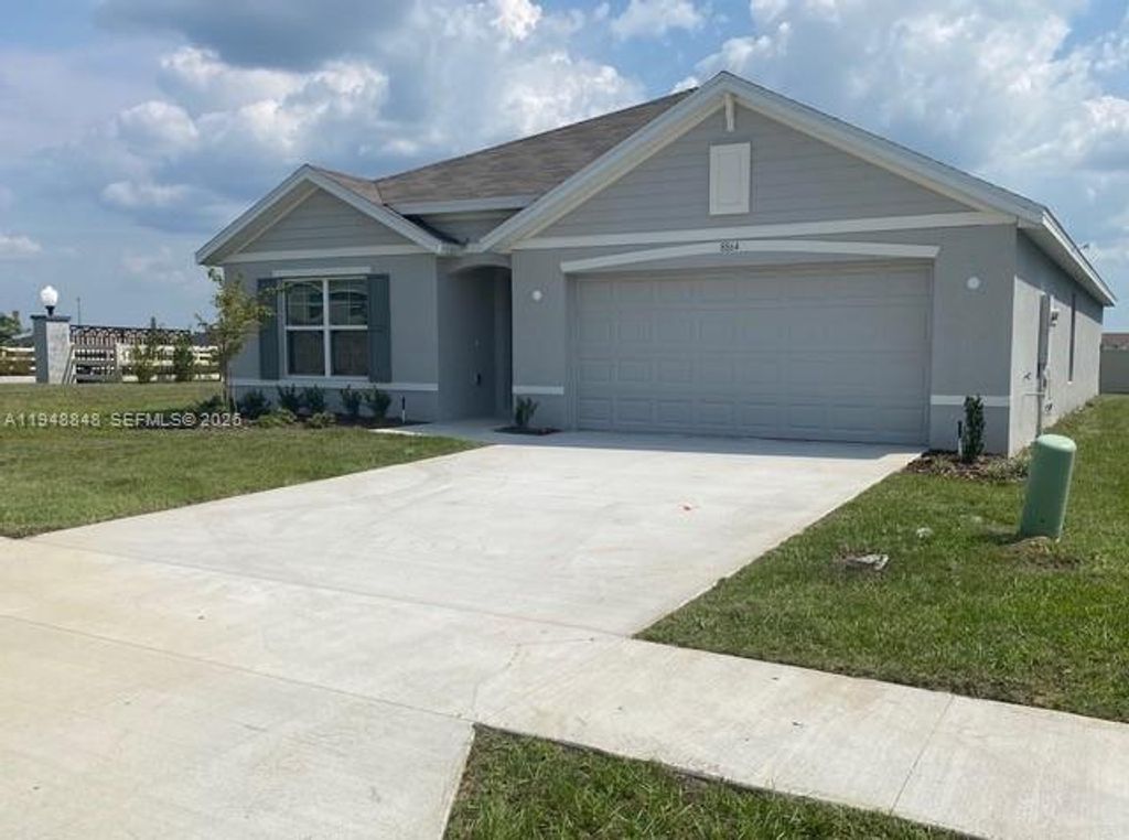 8864 SW 49th Circle, Ocala, FL 34476