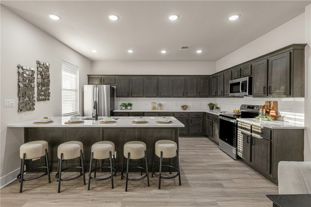 4037 Kodiak Drive, College Station, TX 77845