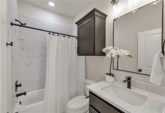 4037 Kodiak Drive, College Station, TX 77845