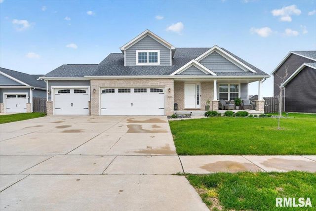 815 Garvey Lane, Chatham, IL 62629