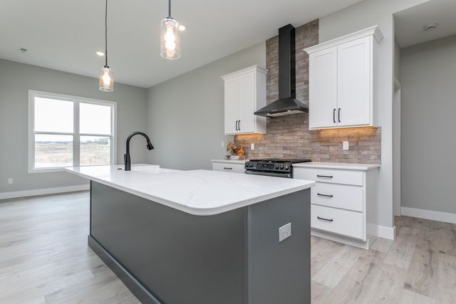 700 SAGEMOOR DR, Columbia, MO 65201