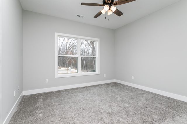 700 SAGEMOOR DR, Columbia, MO 65201