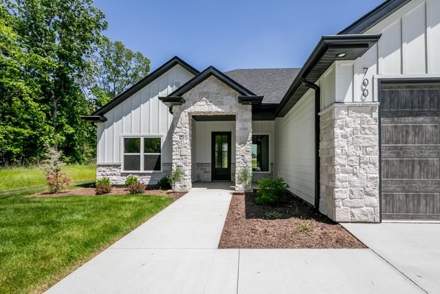 700 SAGEMOOR DR, Columbia, MO 65201