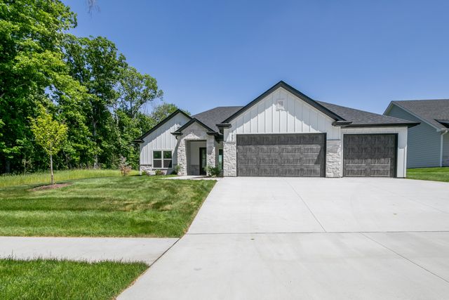 700 SAGEMOOR DR, Columbia, MO 65201