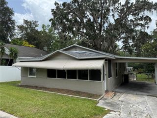 221 HIGHLAND STREET, Brooksville, FL 34601