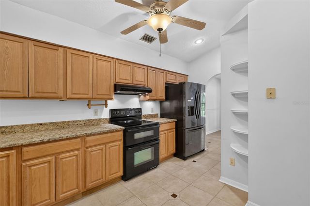 37130 COUNTY ROAD 439, Eustis, FL 32736