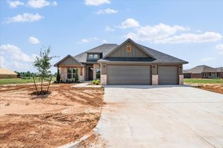 5101 Vine Cliff Road, Mustang, OK 73064