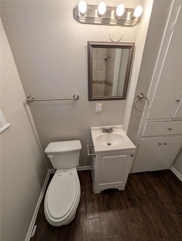 2716 Bilglade Road, Fort Worth, TX 76133