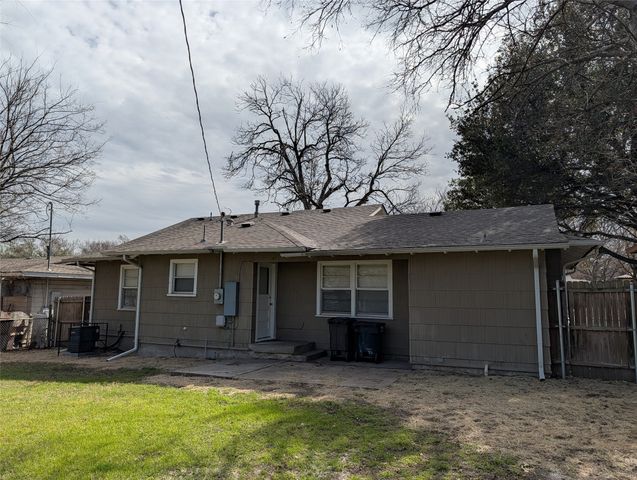 2716 Bilglade Road, Fort Worth, TX 76133