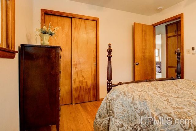 3021 16th Street, Menominee, MI 49858