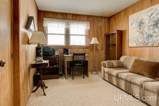 3021 16th Street, Menominee, MI 49858