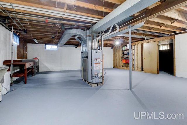 3021 16th Street, Menominee, MI 49858