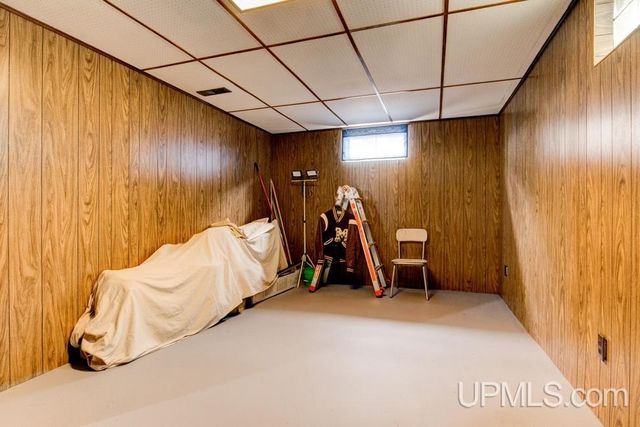 3021 16th Street, Menominee, MI 49858