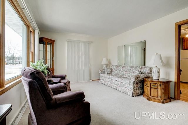 3021 16th Street, Menominee, MI 49858