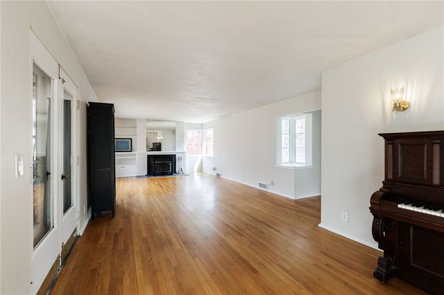 437 Landing Road North, Brighton, NY 14625