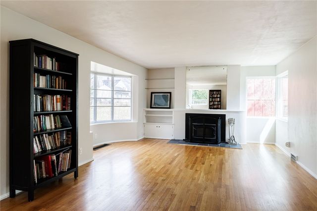 437 Landing Road North, Brighton, NY 14625