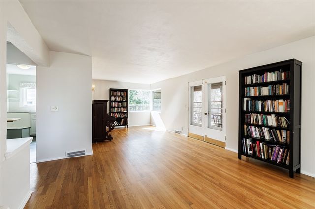 437 Landing Road North, Brighton, NY 14625