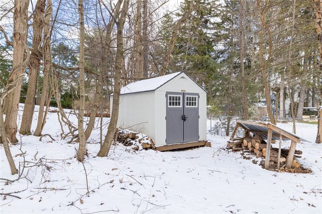 437 Landing Road North, Brighton, NY 14625