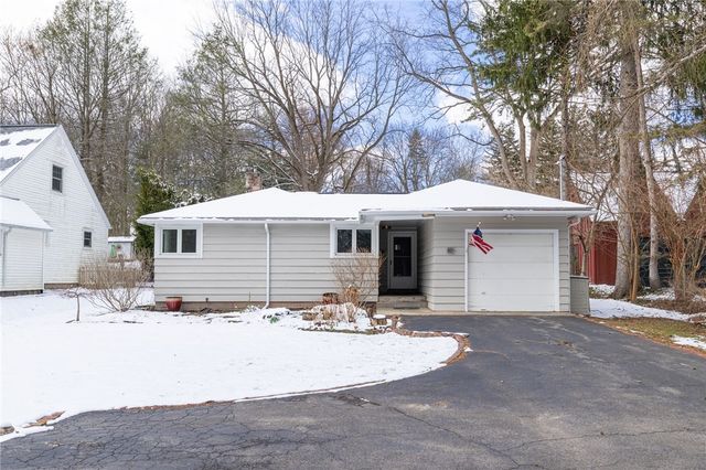 437 Landing Road North, Brighton, NY 14625