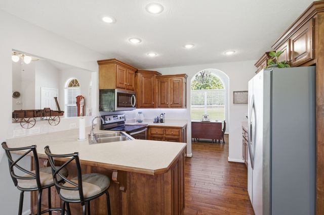 465 Old 25 Loop Road, Castalian Springs, TN 37031