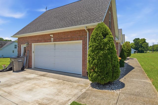 465 Old 25 Loop Road, Castalian Springs, TN 37031