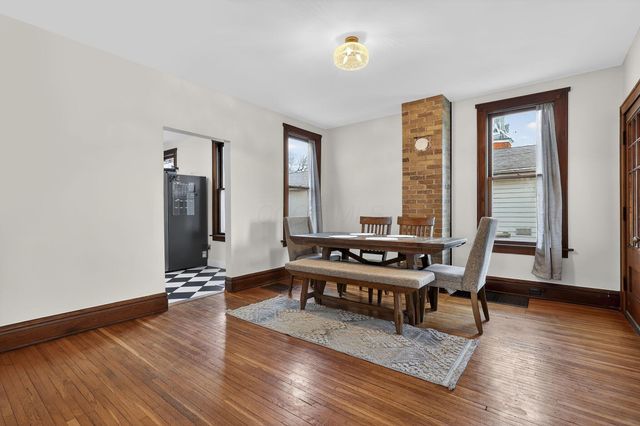 94 W Waterloo Street, Canal Winchester, OH 43110