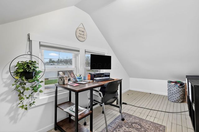 94 W Waterloo Street, Canal Winchester, OH 43110