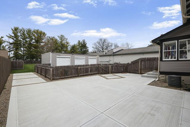 94 W Waterloo Street, Canal Winchester, OH 43110