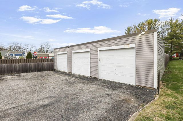 94 W Waterloo Street, Canal Winchester, OH 43110