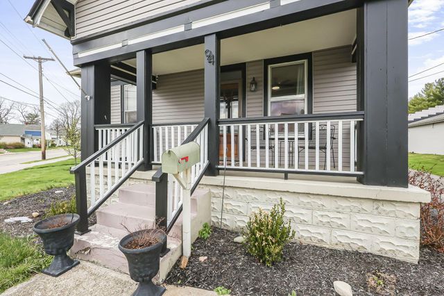 94 W Waterloo Street, Canal Winchester, OH 43110