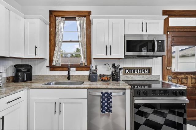 94 W Waterloo Street, Canal Winchester, OH 43110